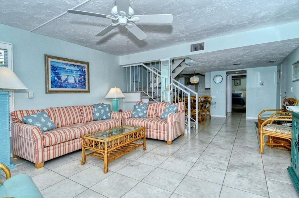 לונגבואט קי Laplaya 201C Breathtaking Gulf Panorama From This Corner End Unit With A Private Stairway To The Beach מראה חיצוני תמונה