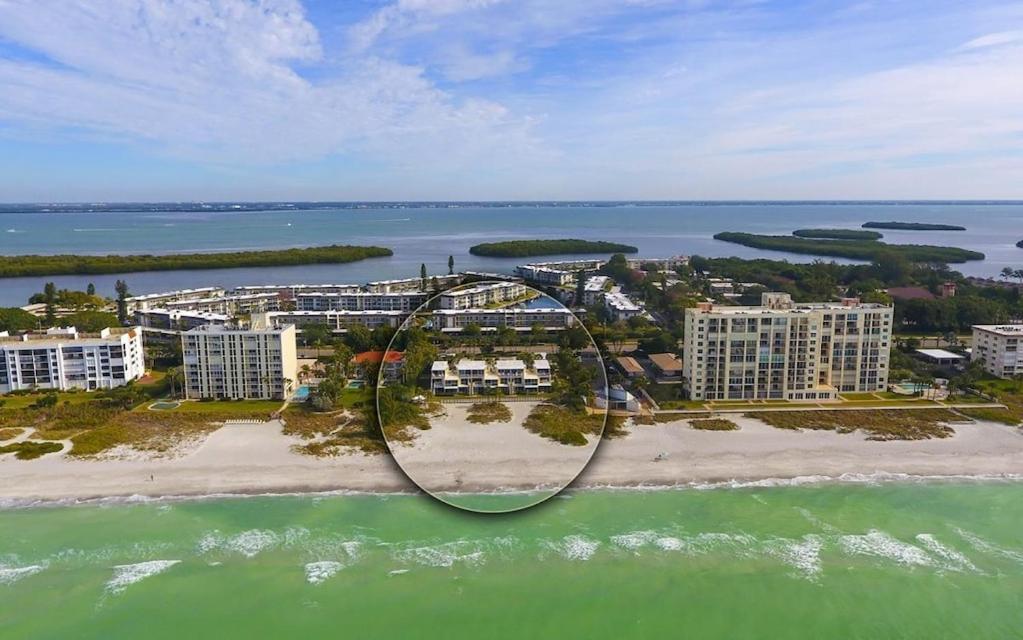 לונגבואט קי Laplaya 201C Breathtaking Gulf Panorama From This Corner End Unit With A Private Stairway To The Beach מראה חיצוני תמונה