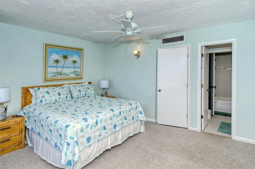 לונגבואט קי Laplaya 201C Breathtaking Gulf Panorama From This Corner End Unit With A Private Stairway To The Beach מראה חיצוני תמונה
