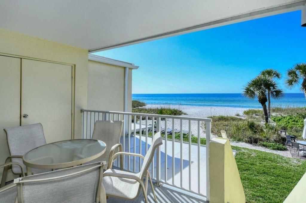לונגבואט קי Laplaya 201C Breathtaking Gulf Panorama From This Corner End Unit With A Private Stairway To The Beach מראה חיצוני תמונה